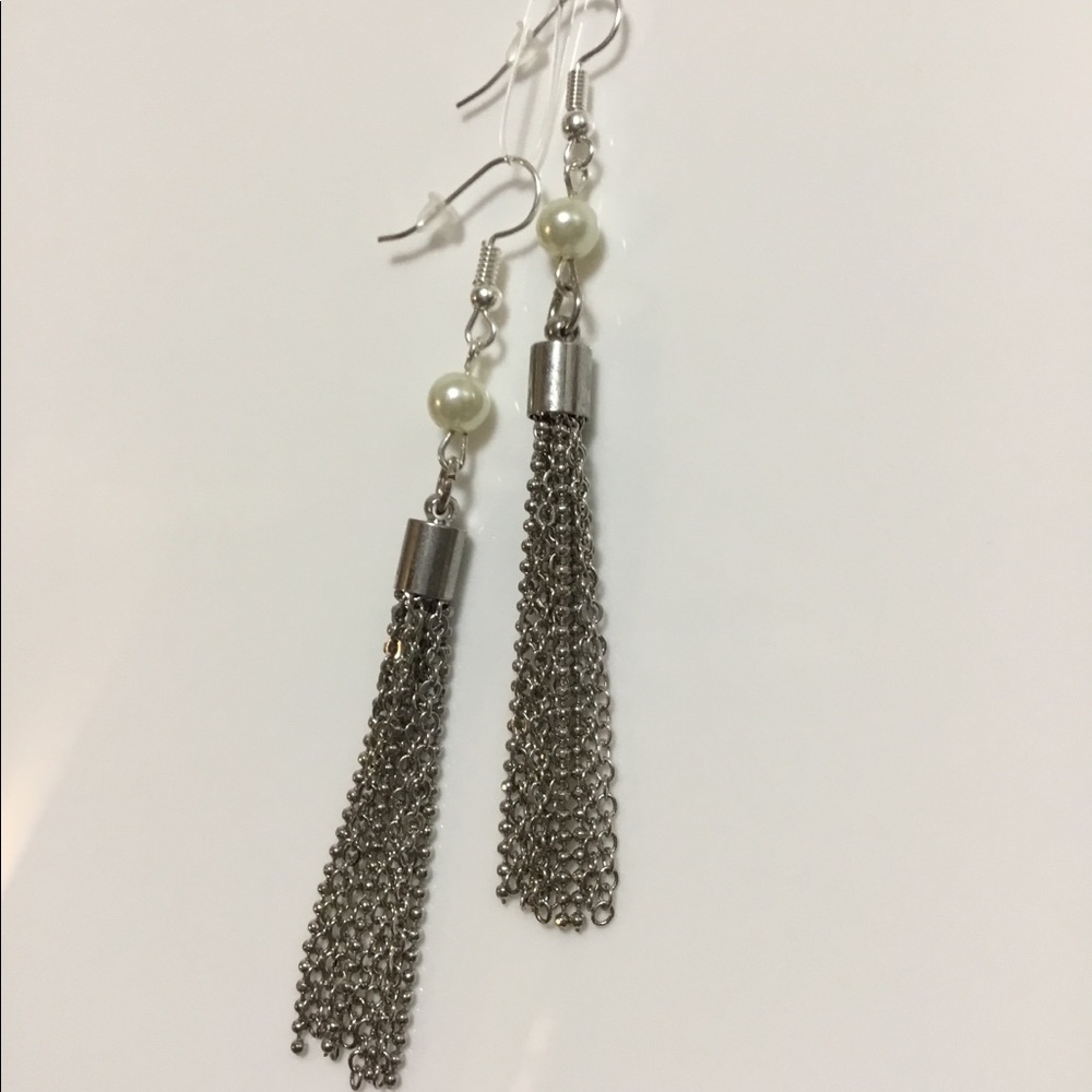 Silver & Pearl Dangle Earrings